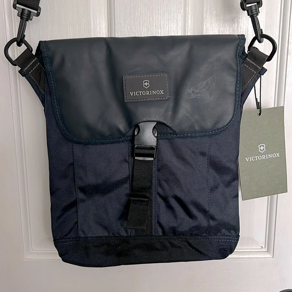 Victorinox digital bag NWT